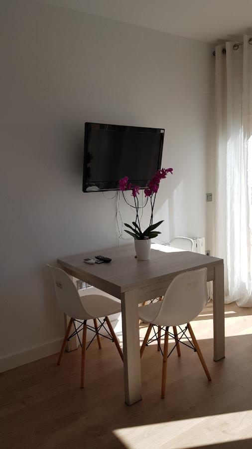 Penthouse Sea Views + Private Solarium Apartment Fuengirola Bagian luar foto