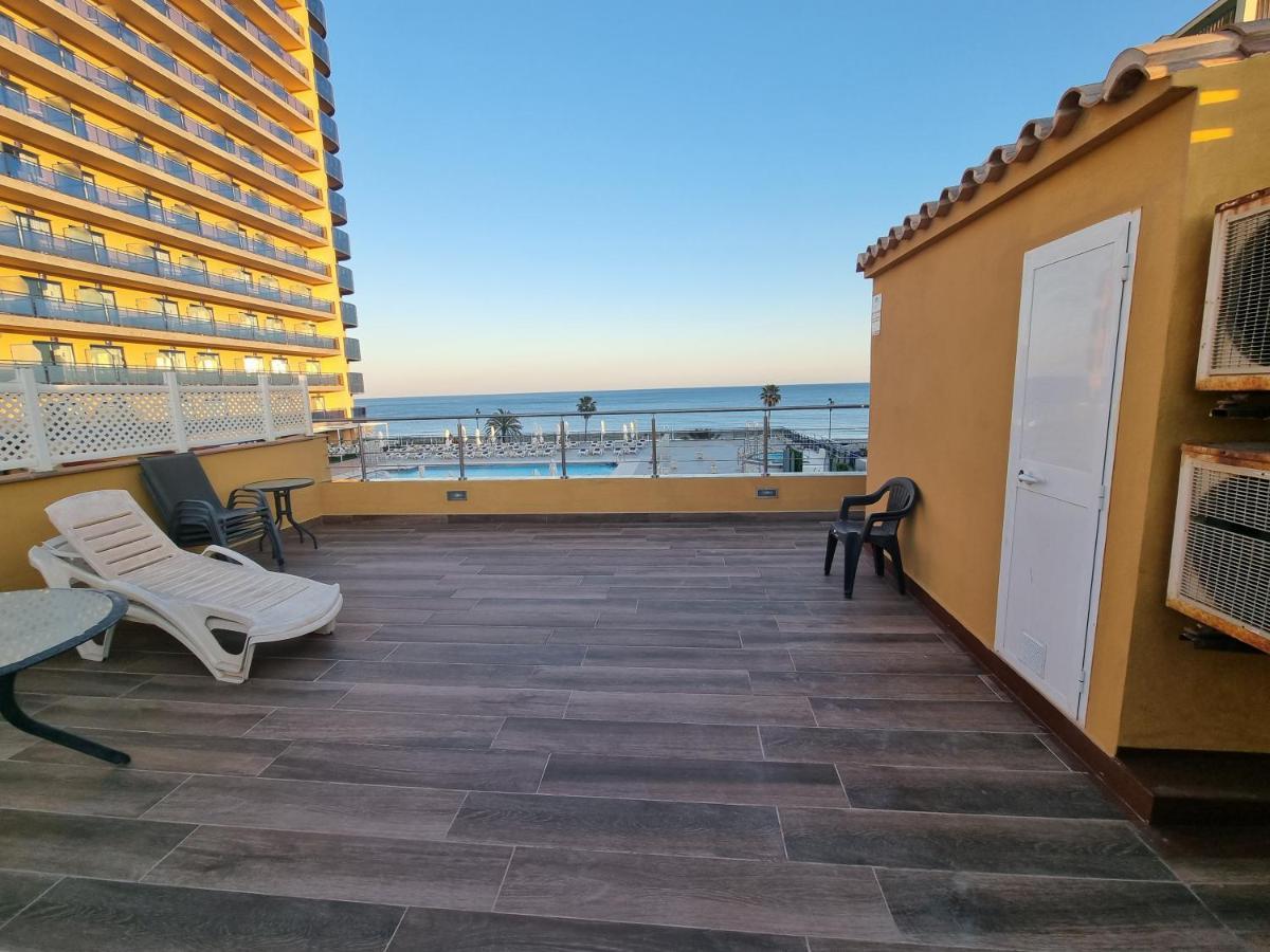 Penthouse Sea Views + Private Solarium Apartment Fuengirola Bagian luar foto